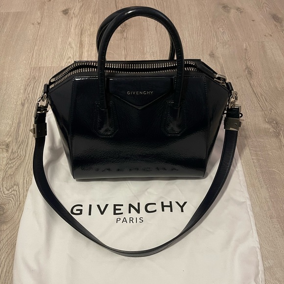 Givenchy Antigonia - Picture 1 of 3
